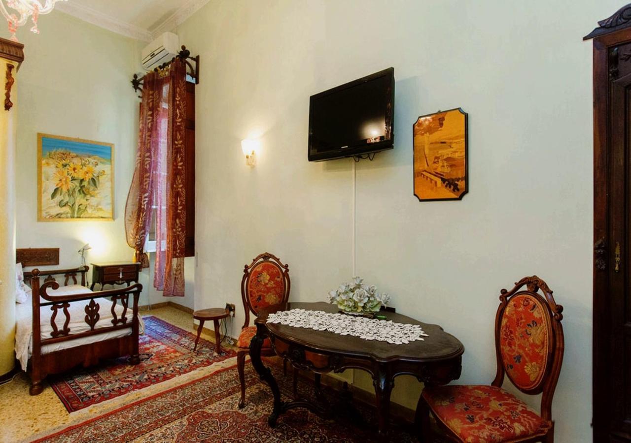 נאפולי B&B Atmosfere Del Centro Storico מראה חיצוני תמונה