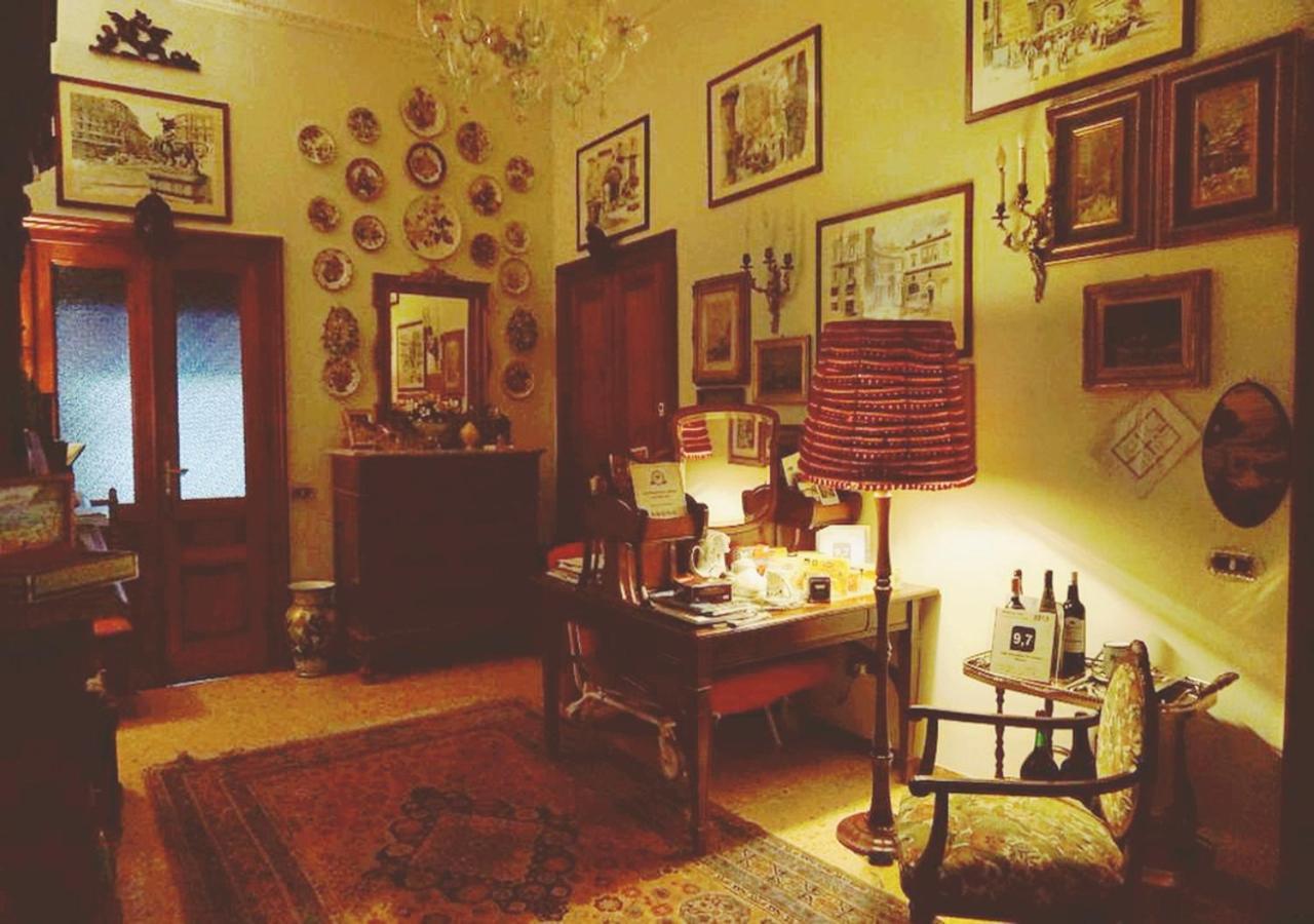 נאפולי B&B Atmosfere Del Centro Storico מראה חיצוני תמונה