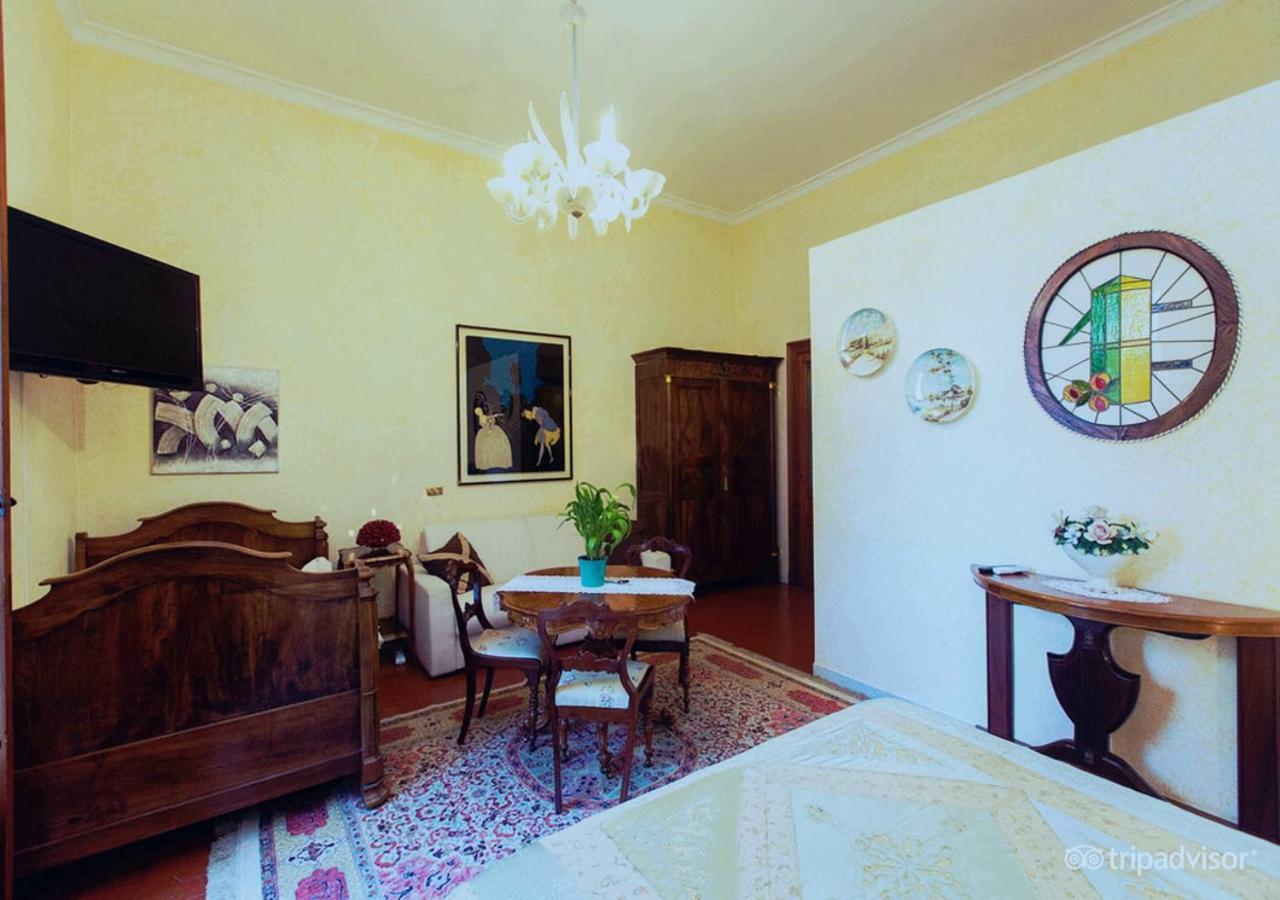 נאפולי B&B Atmosfere Del Centro Storico חדר תמונה